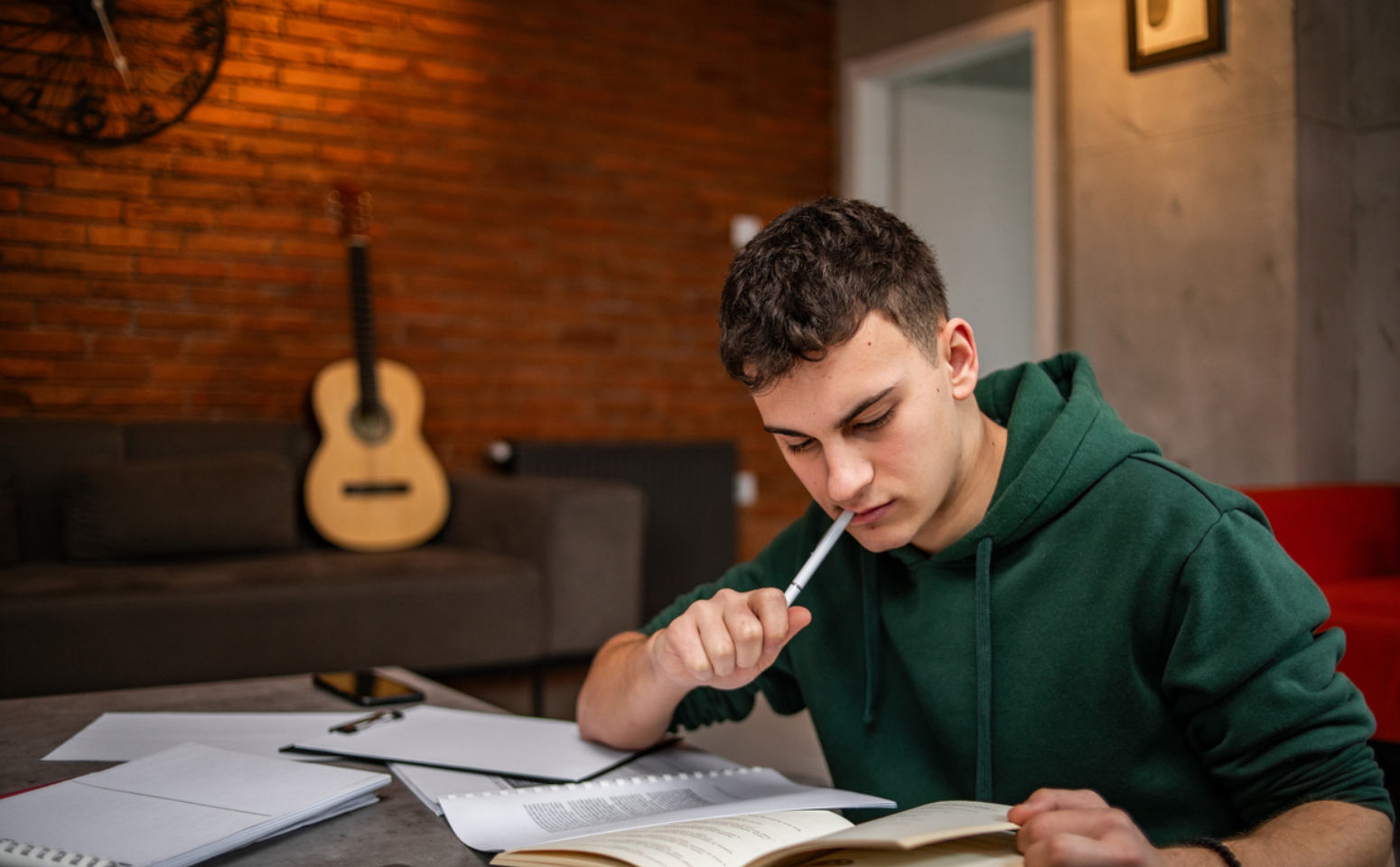 18 Best Memory Techniques for Studying in 2025